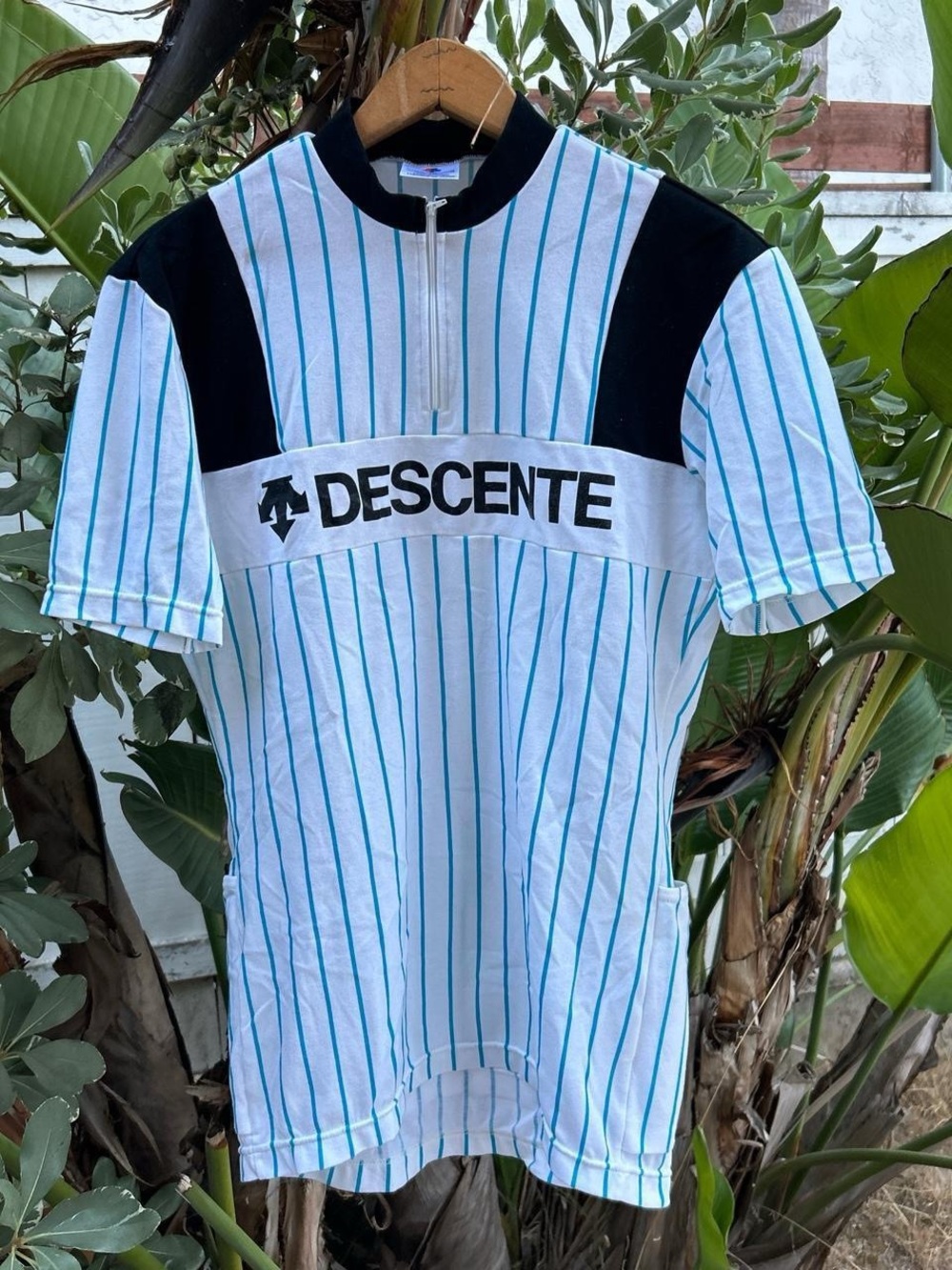 Vintage 1980s Descente Cycling Jersey Made in Japan White Blue Striped XL 19x29